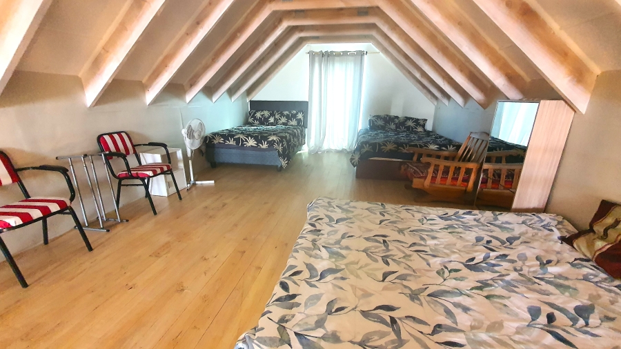 3 Bedroom Property for Sale in Golden Mile Western Cape
